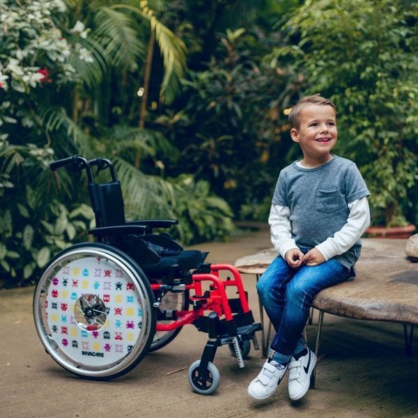 Активне дитяче крісло колісне Invacare Action 3 Junior Evolutive 1742 фото