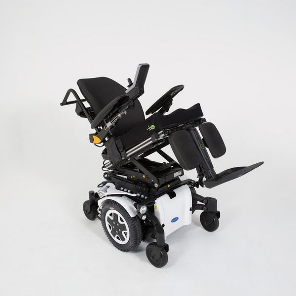 Крісло колісне з електроприводом Invacare TDX SP2 (TDX SP2 43 чорний-1795) 1795 фото